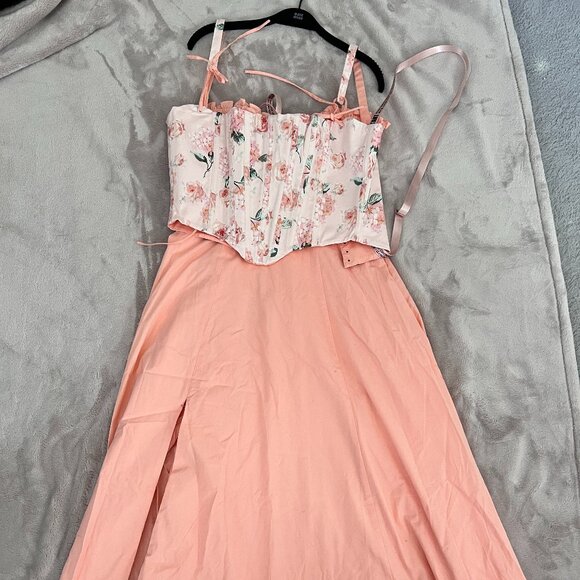 House of CB Peach Clarabelle Dress - NWT - Picture 2 of 11